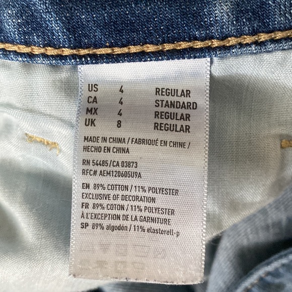 Women size 4 American Eagle Tom Girl distressed jeans - Picture 5 of 5